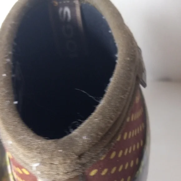 Floral Patterned Rain Boots - Picture 6 of 10